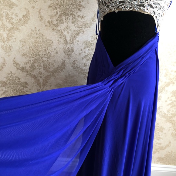 BNWT La Femme strapless beaded gown - Picture 7 of 11